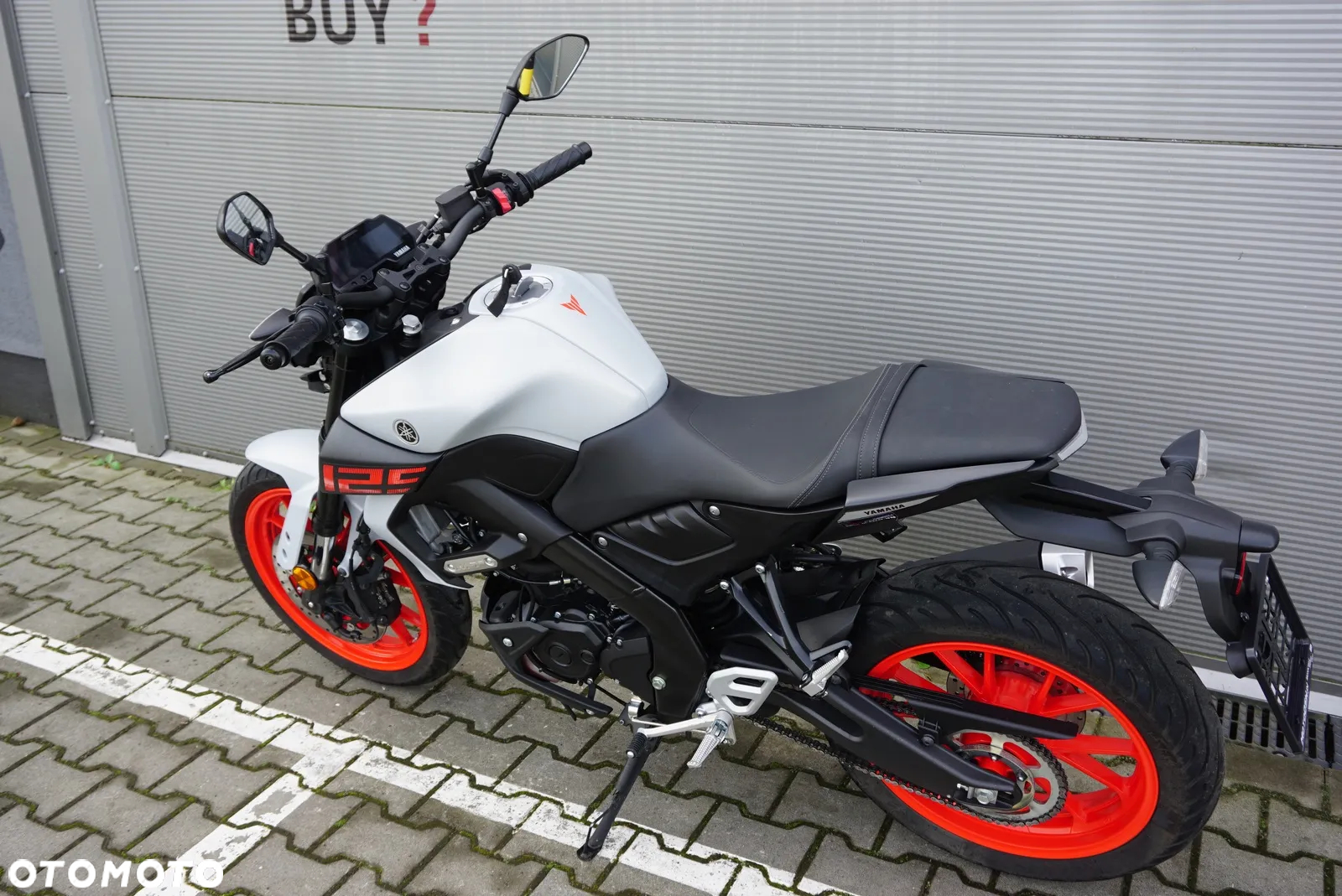 Yamaha MT - 17