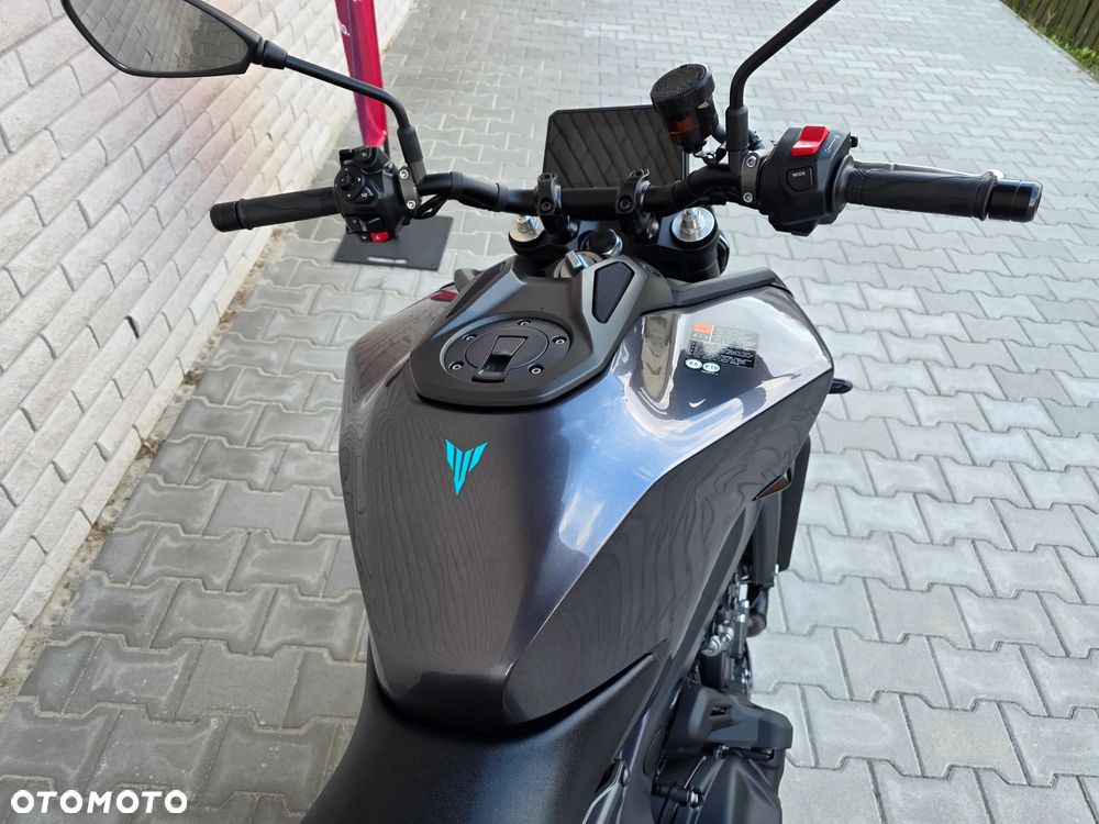 Yamaha MT - 5