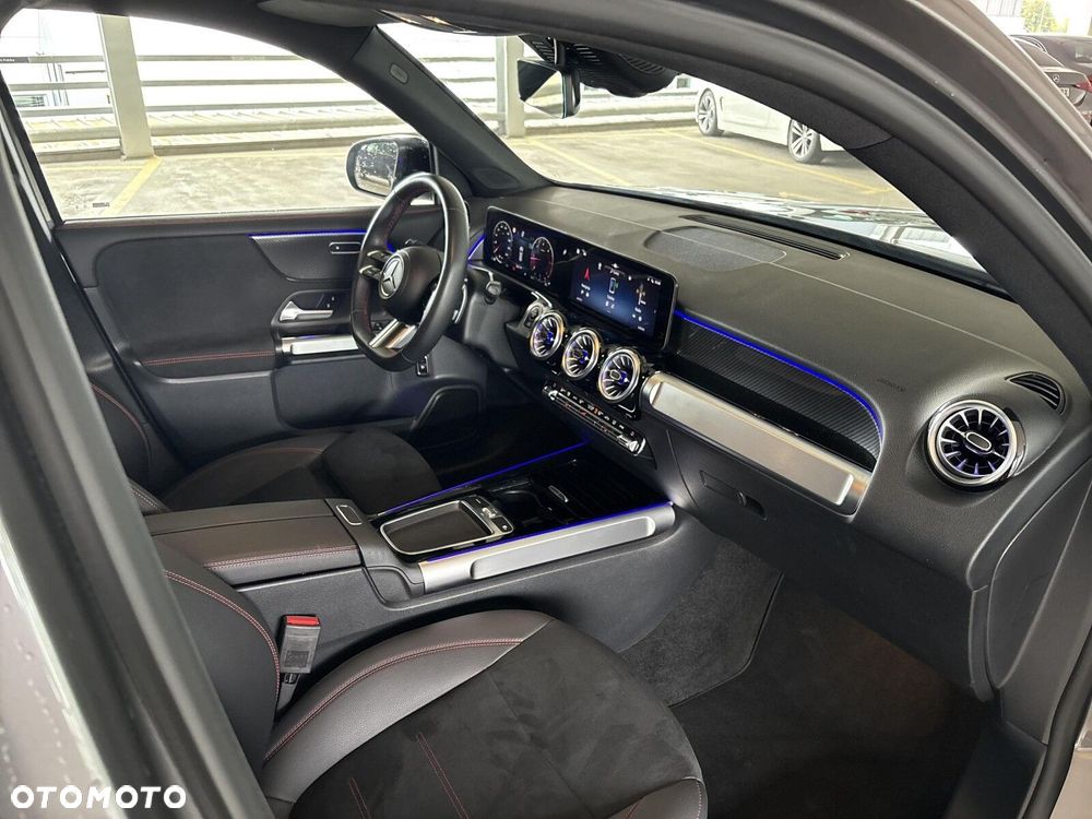 Mercedes-Benz GLB - 17
