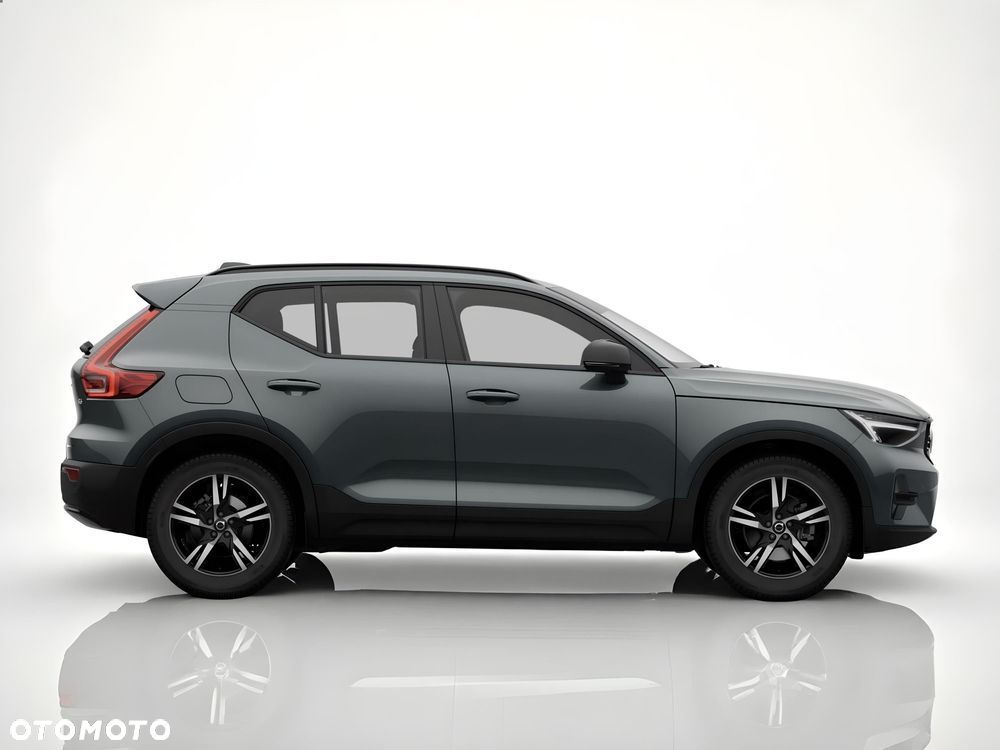 Volvo XC 40 B3 Plus Dark - 5
