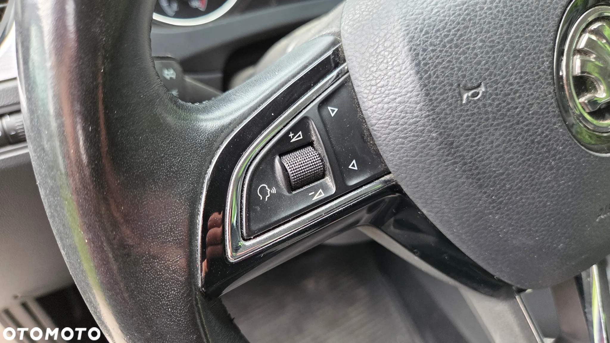 Skoda RAPID 1.0 TSI Style - 10