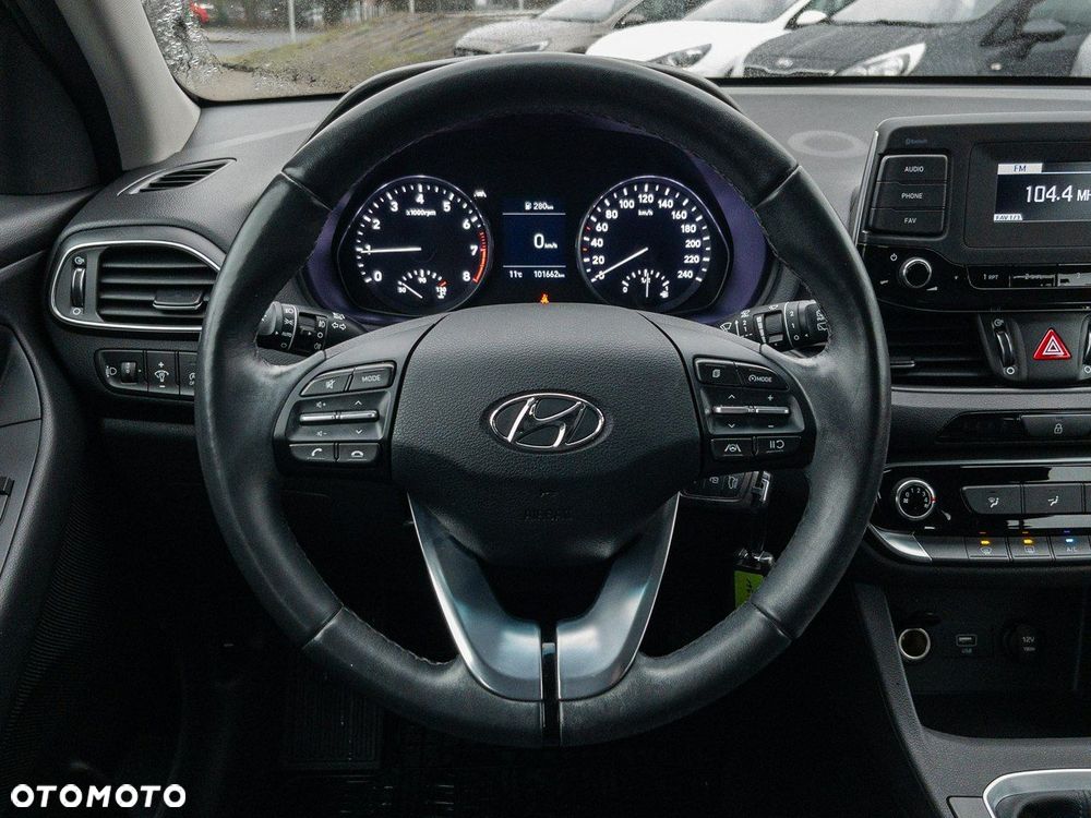 Hyundai i30 1.5 DPI Modern - 11