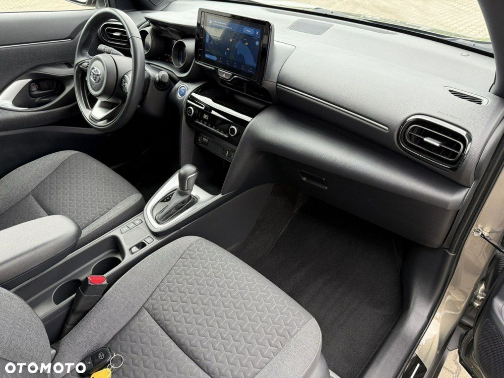 Toyota Yaris Cross - 16