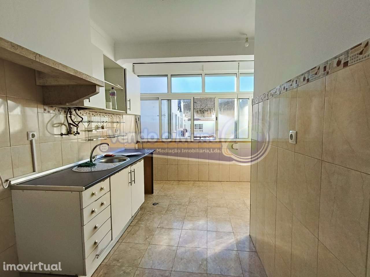 Prédio em Alhandra (ALH026) - Grande imagem: 4/14