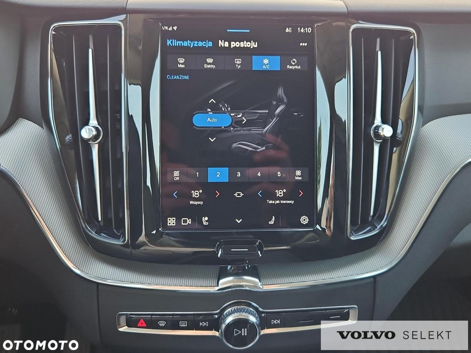 Volvo XC 60 B5 B AWD Plus Dark - 22