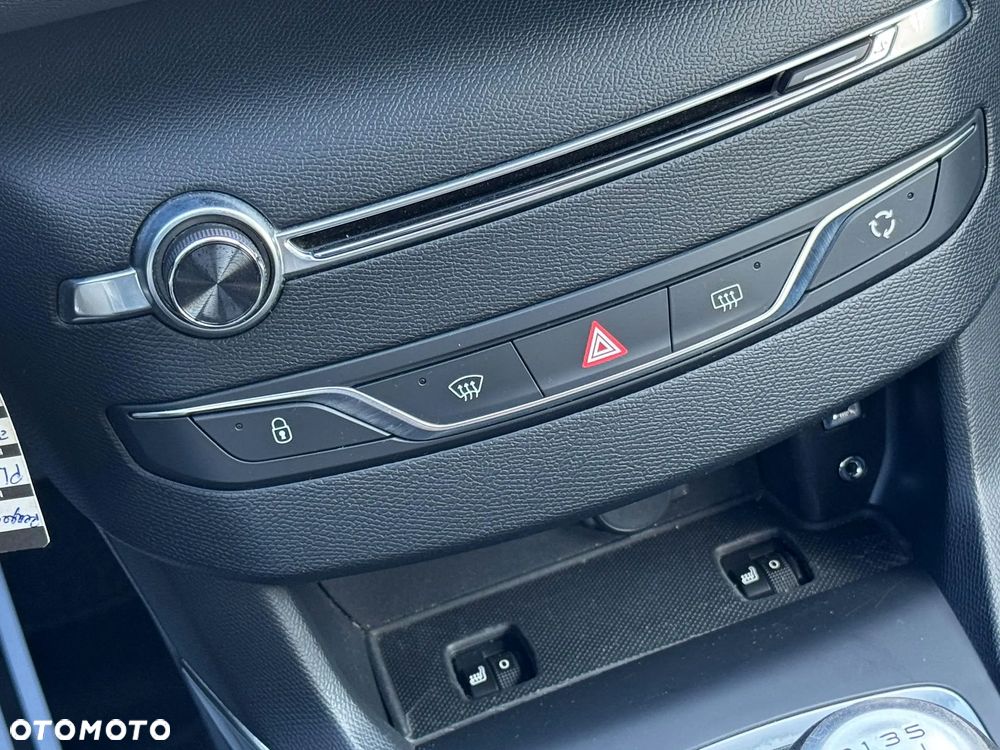 Peugeot 308 - 16