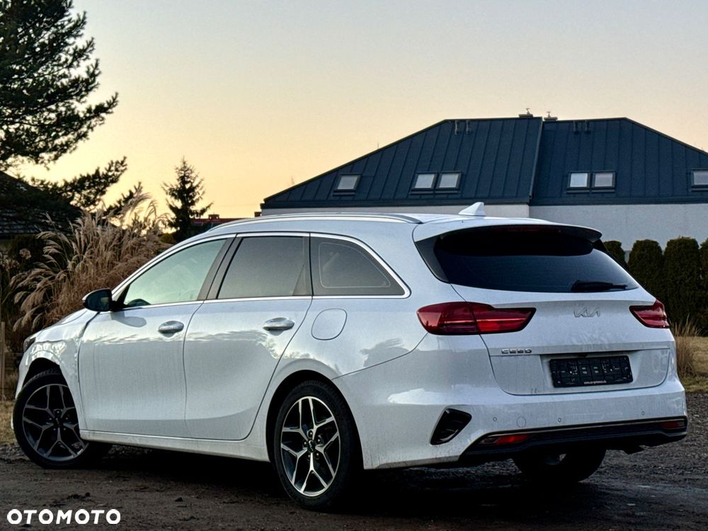 Kia Ceed 1.6 CRDi Eco-Dynamics+(48V Mild-Hybr.) DCT7 Spirit - 9