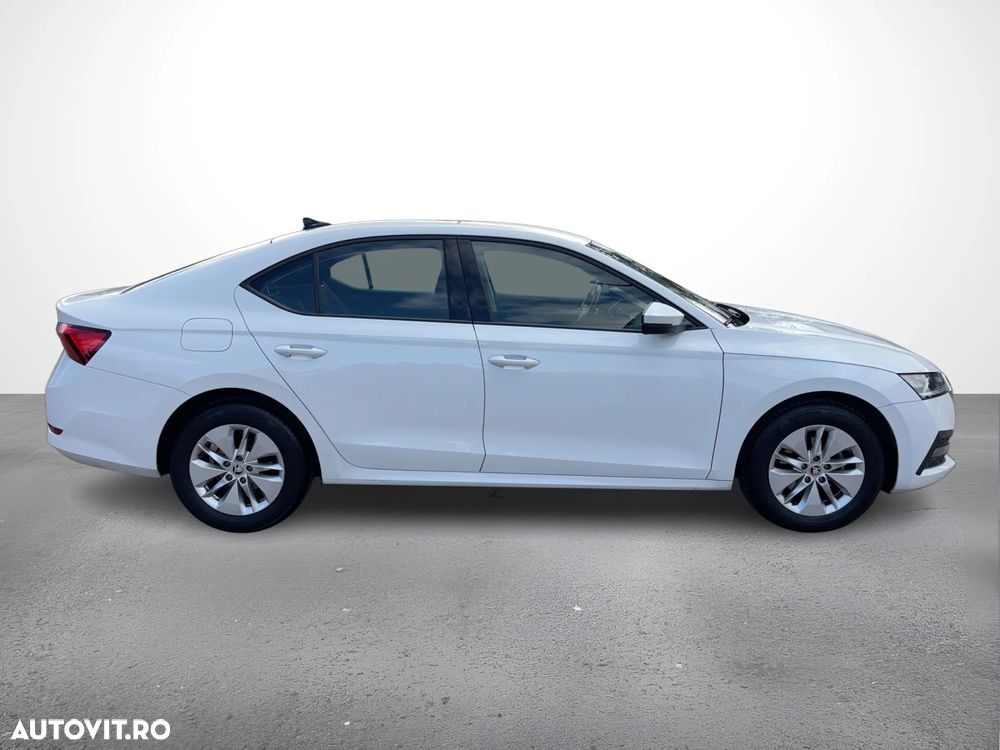 Skoda Octavia 2.0 TDI DSG Ambition - 6