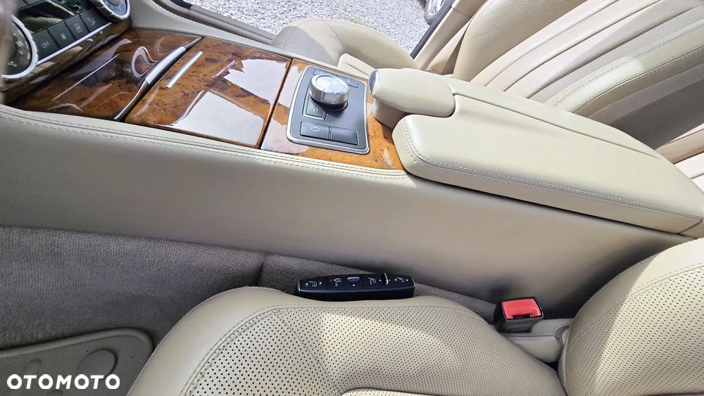 Mercedes-Benz CLS 350 CDI BlueEff - 12