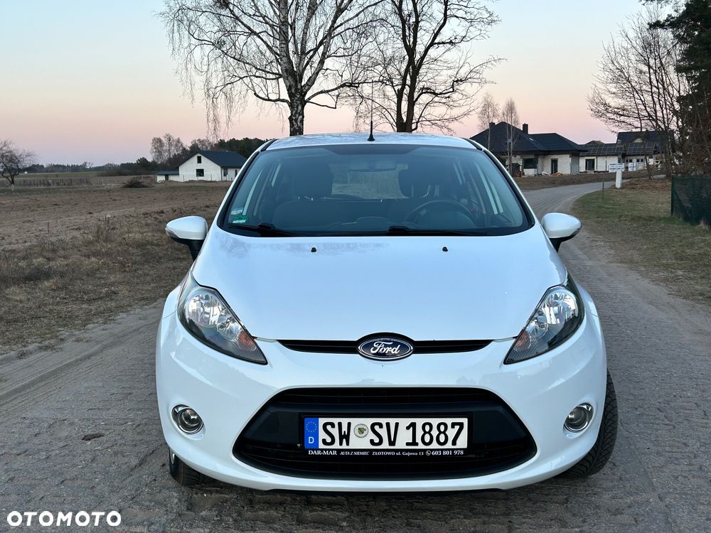 Ford Fiesta 1.25 Celebration - 13