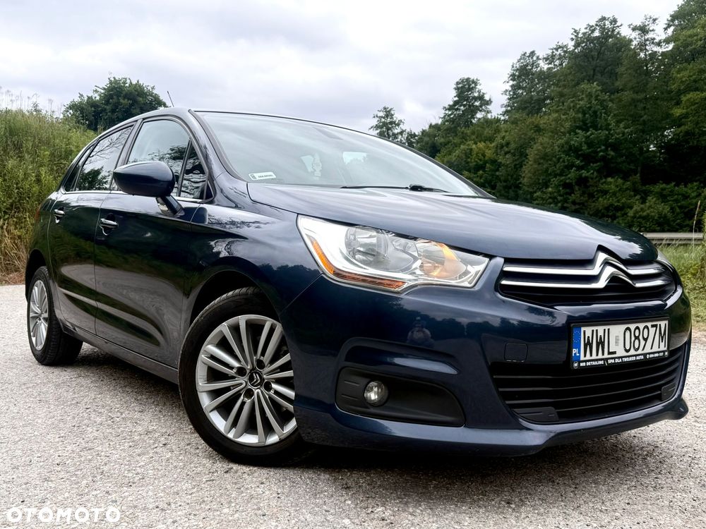 Citroën C4 e-HDi 115 Selection - 1