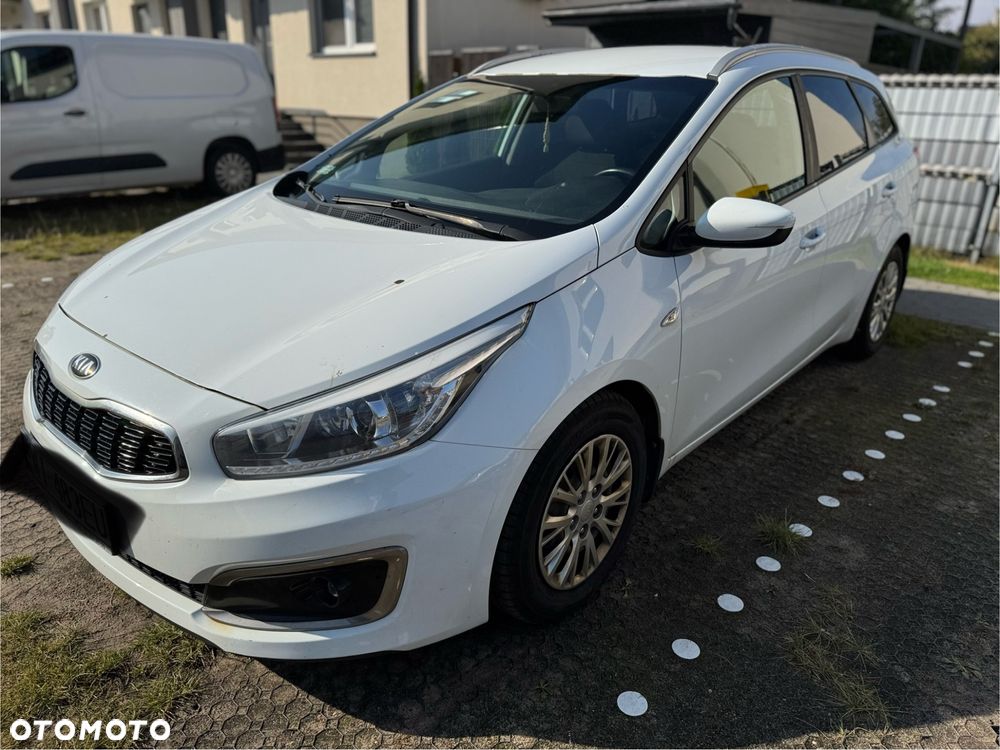 Kia Ceed - 1