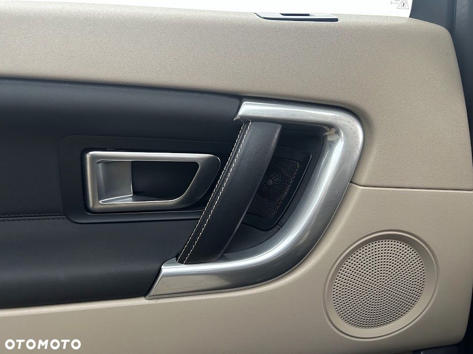 Land Rover Discovery Sport - 39