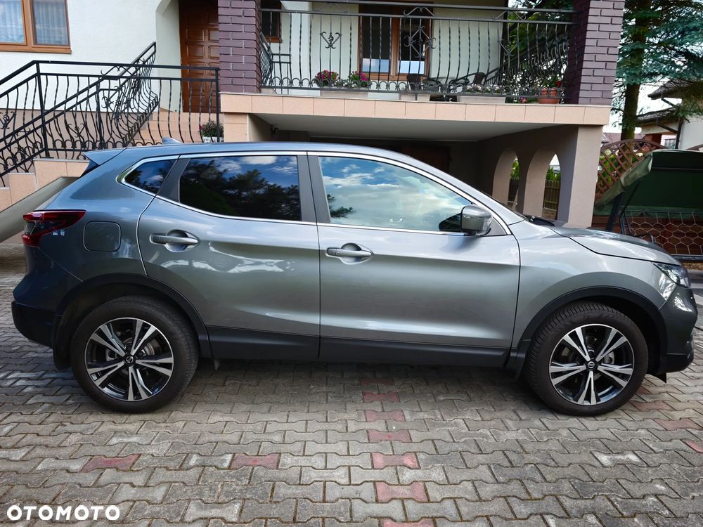 Nissan Qashqai 1.3 DIG-T N-Connecta DCT - 5