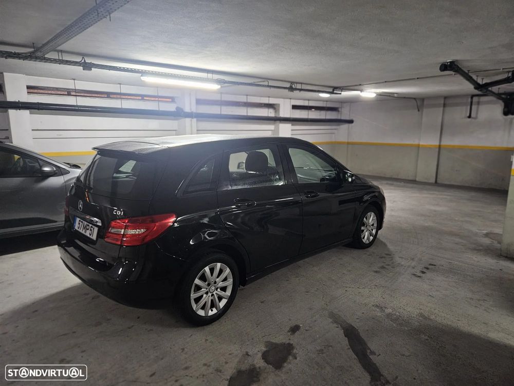 Mercedes-Benz B 180 CDi BlueEfficiency - 2