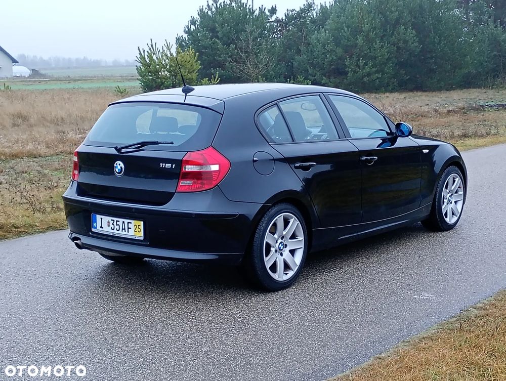 BMW Seria 1 - 12