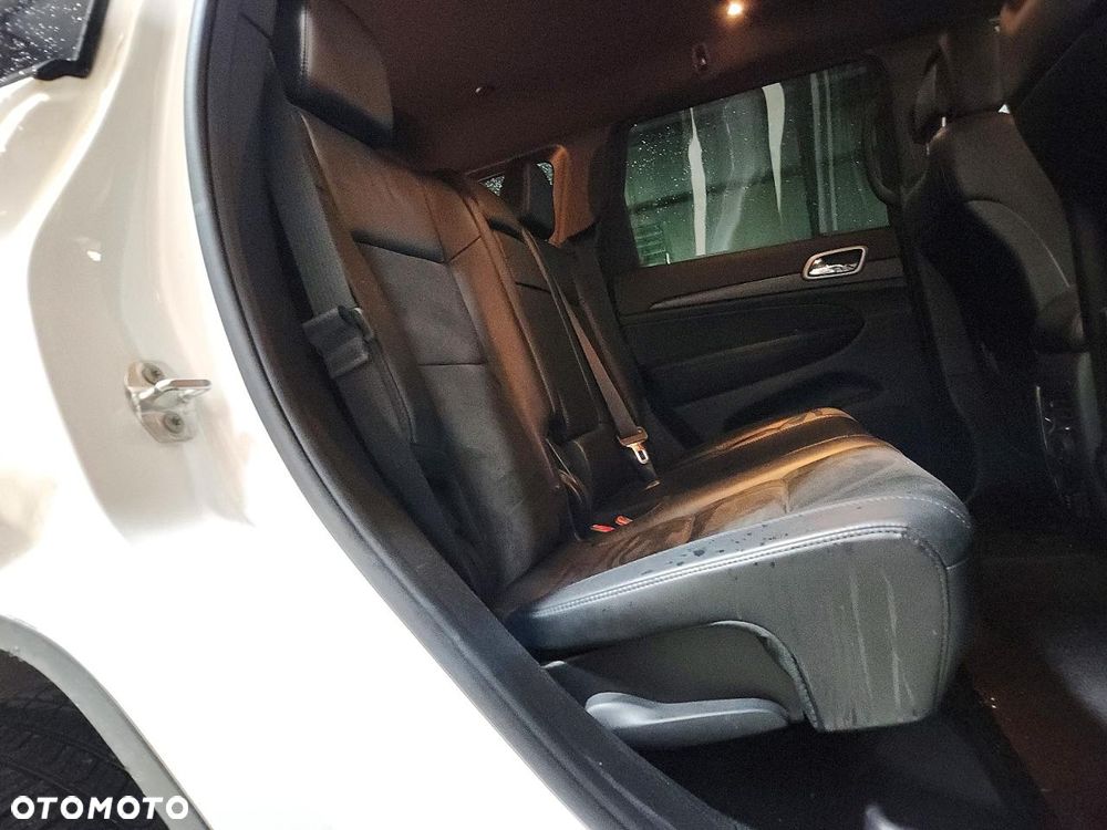Jeep Grand Cherokee - 13