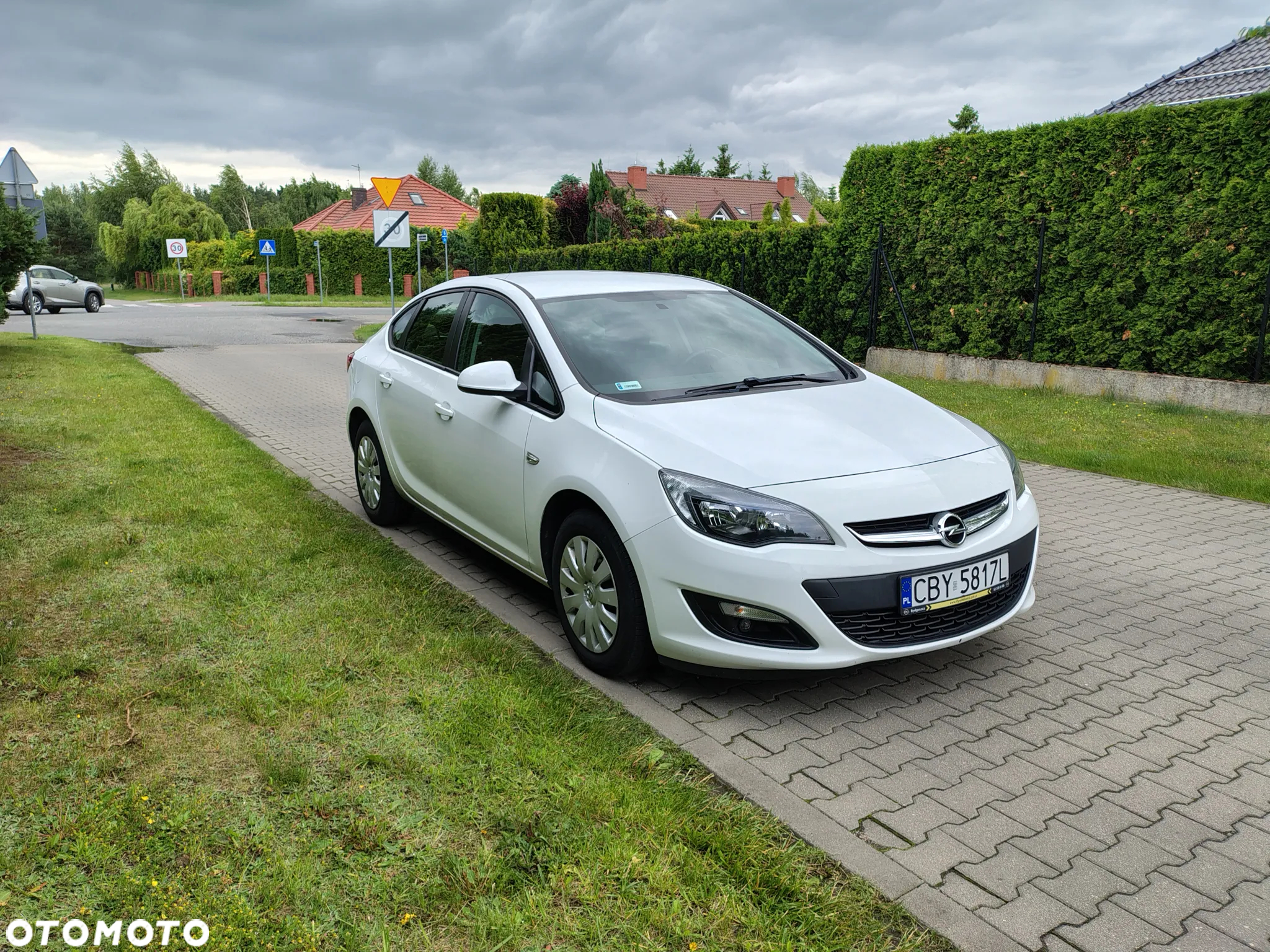 Opel Astra IV 1.4 T EU6 - 2
