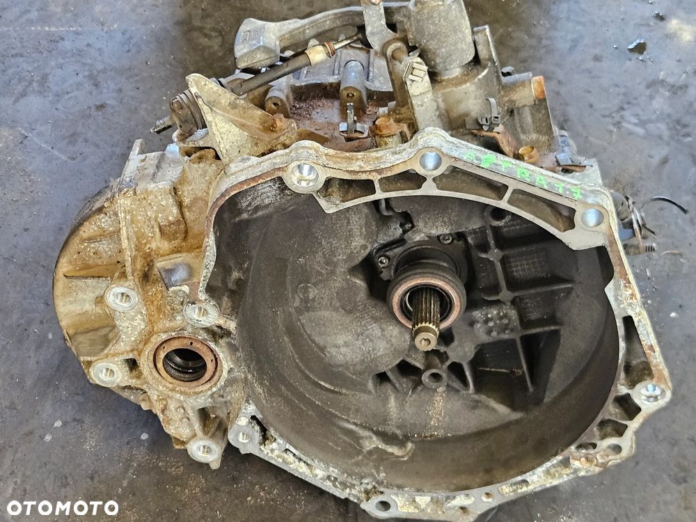 Opel Astra J 4 IV Meriva B 1.7 CDTI skrzynia biegów M32 - 8
