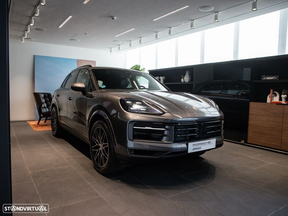 Porsche Cayenne E-Hybrid - 2