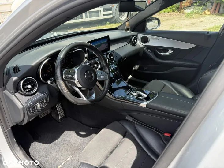 Mercedes-Benz Klasa C 300 9G-TRONIC - 4