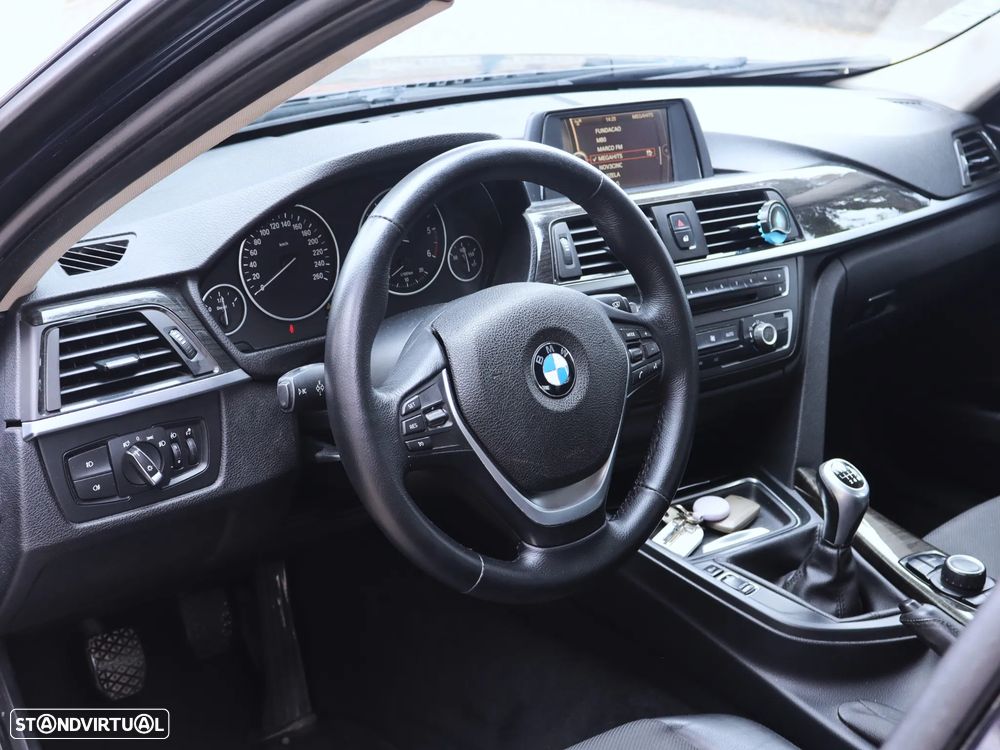 BMW 318 d Line Modern - 25