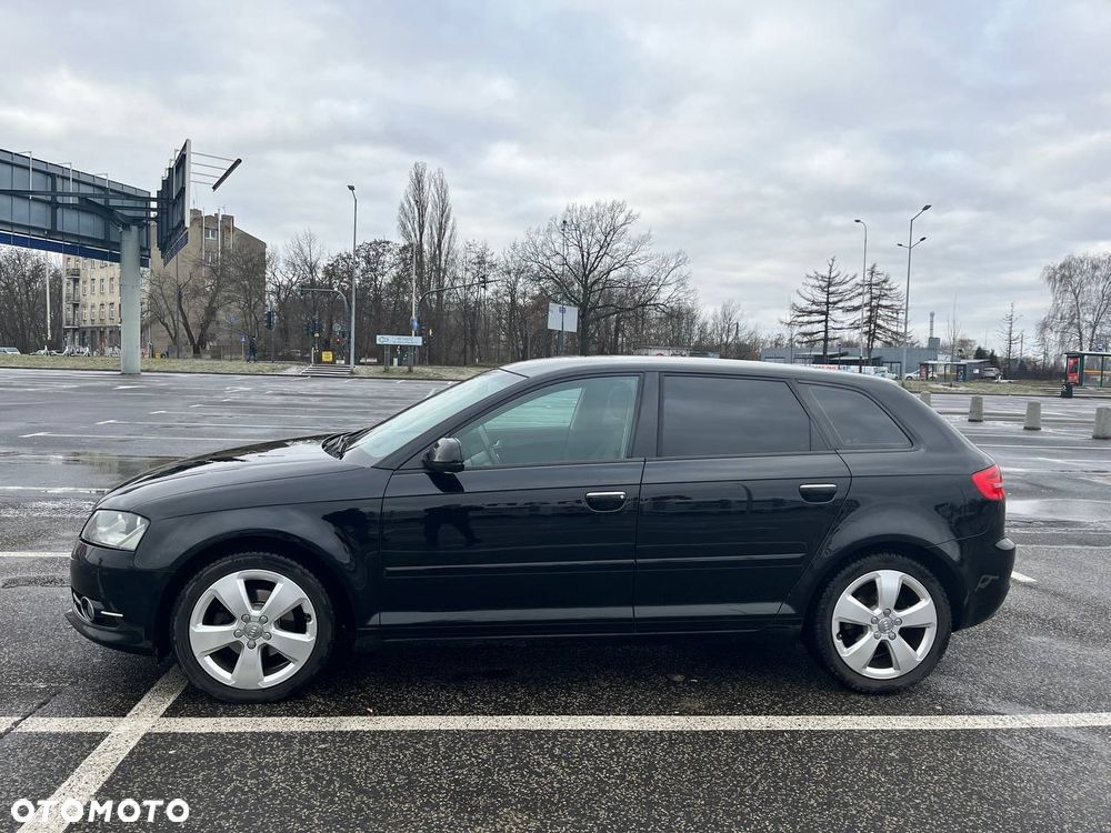 Audi A3 Sportback 1.6 TDI DPF Ambition - 6