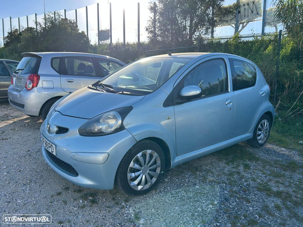 Toyota Aygo 1.0 - 2