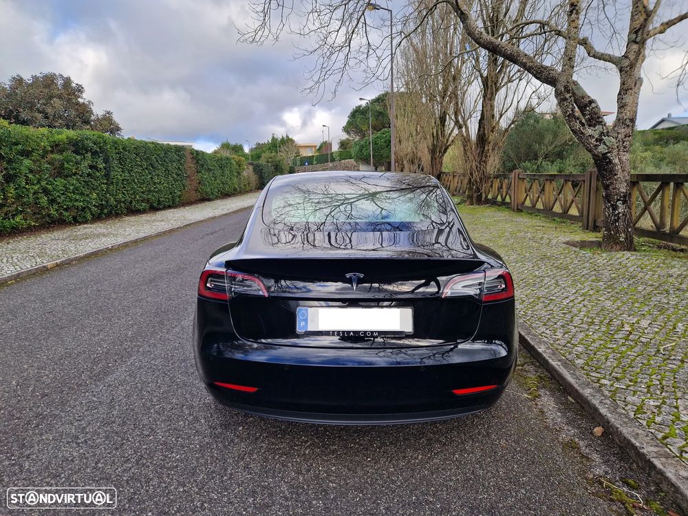 Tesla Model 3 Standard Range Plus RWD - 3