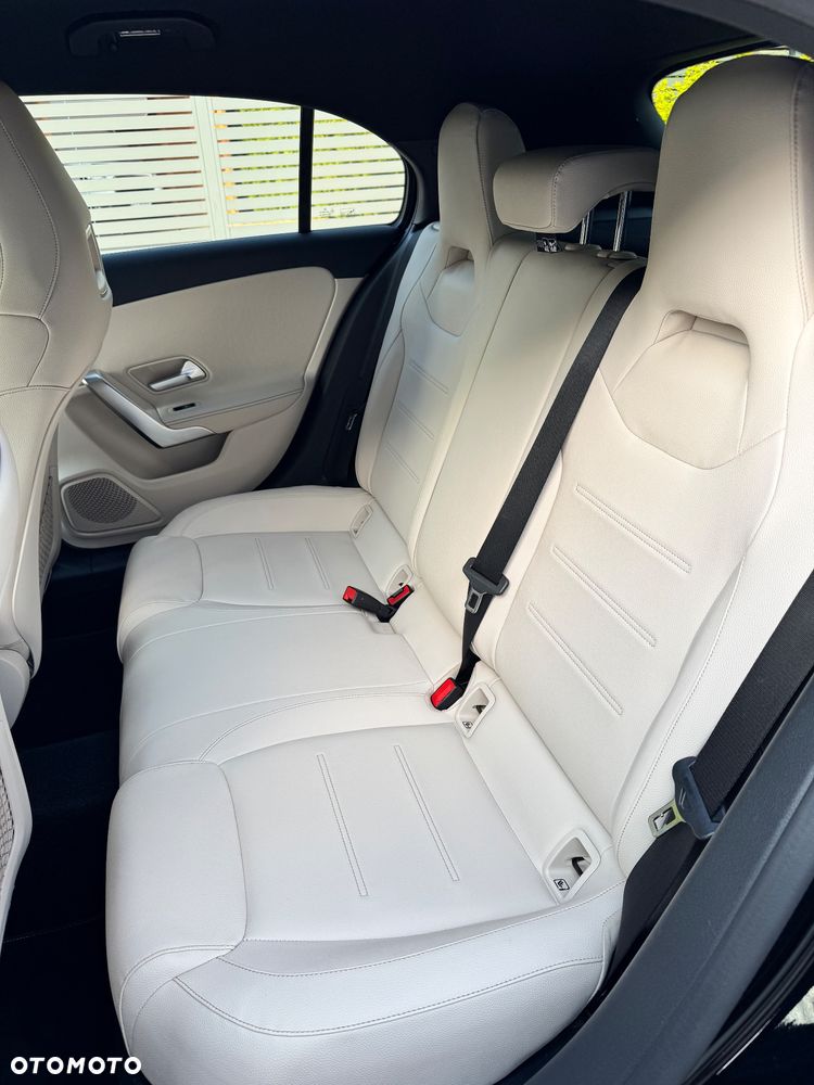 Mercedes-Benz Klasa A 200 Progressive 7G-DCT - 10