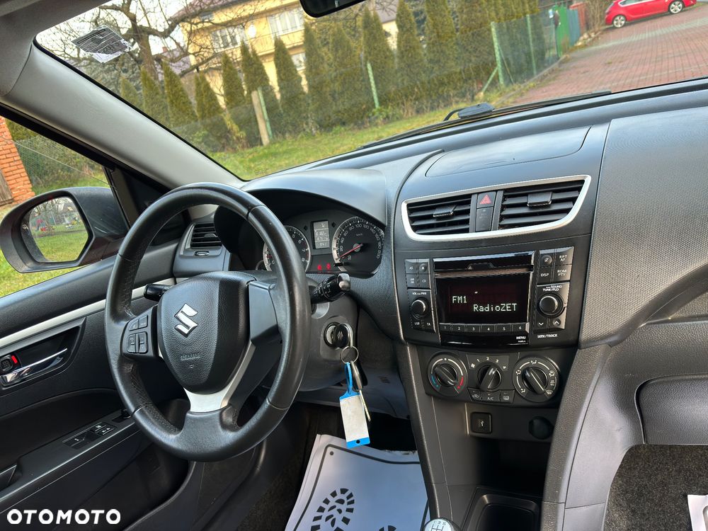 Suzuki Swift 1.2 - 12