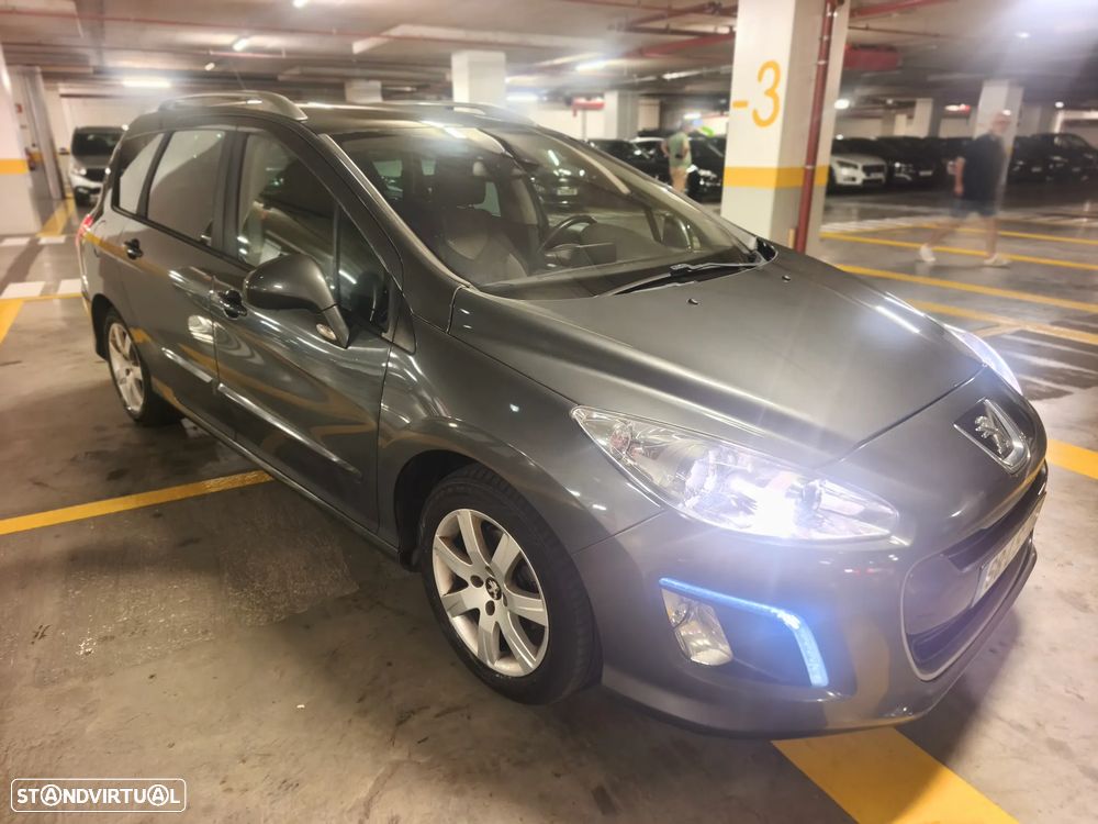 Peugeot 308 SW 1.6 e-HDi Allure CVM6 - 37