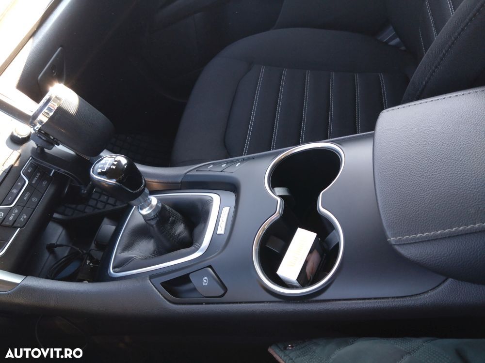 Ford Mondeo 2.0 TDCi Titanium - 20