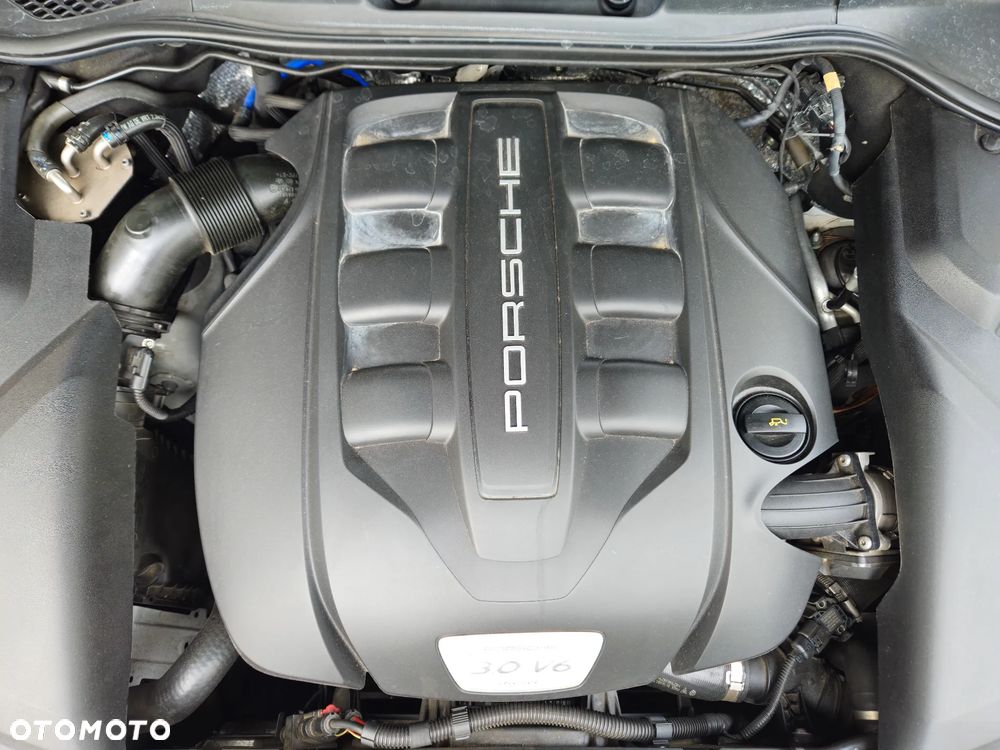 Porsche Cayenne Tiptronic S - 29