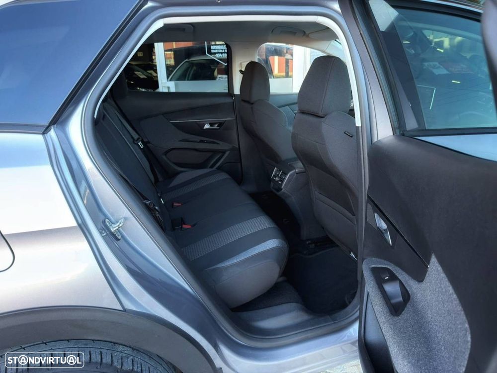 Peugeot 3008 1.5 BlueHDi Active - 23