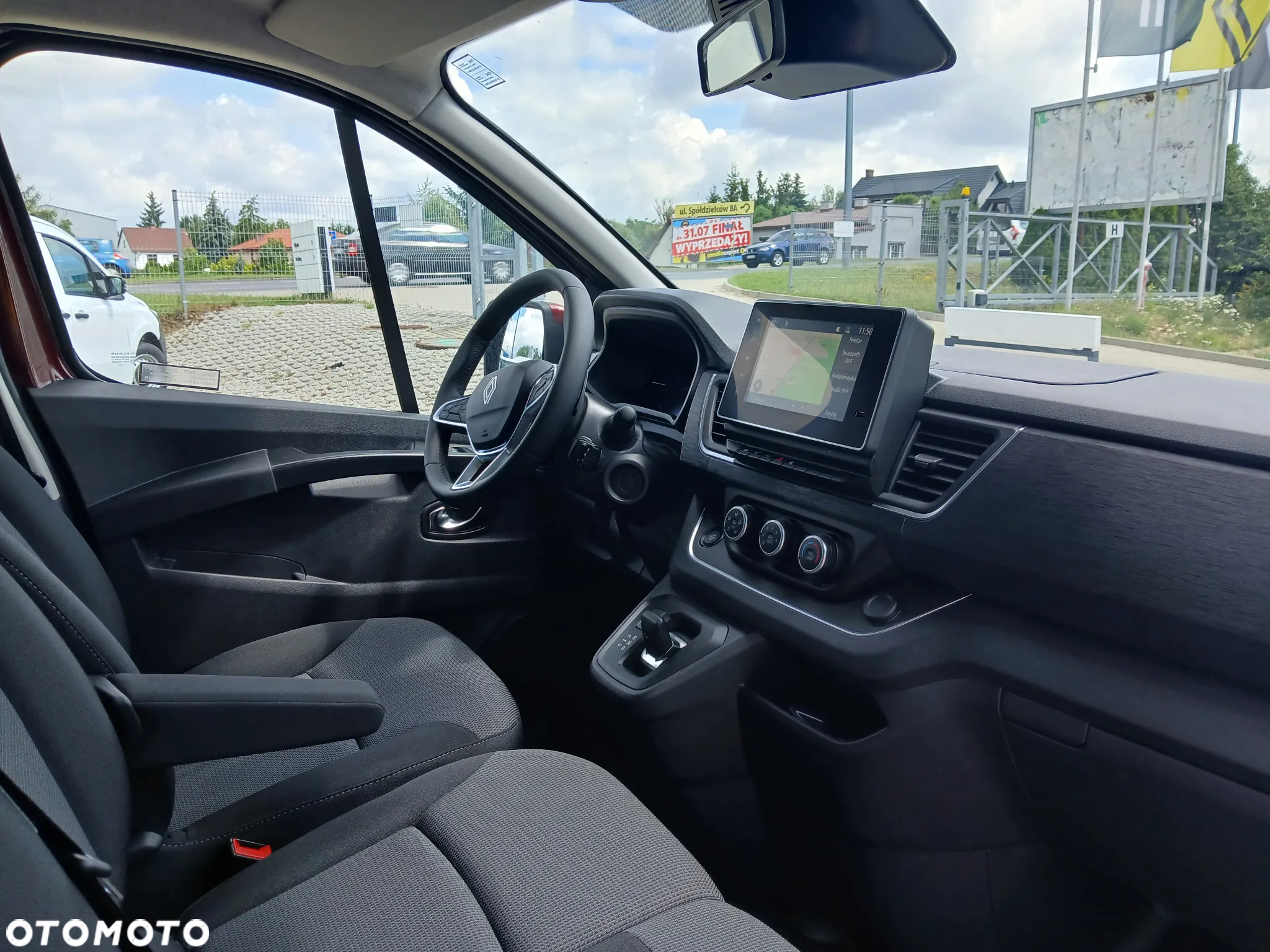 Renault Trafic - 12
