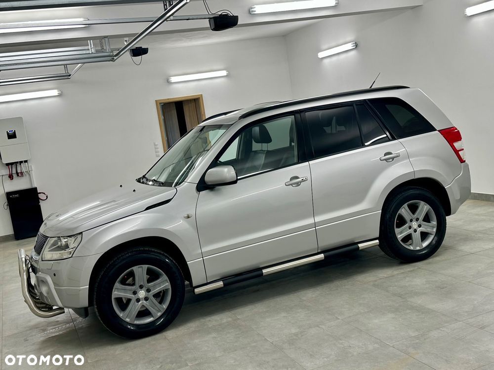 Suzuki Grand Vitara 2.0 De luxe - 3