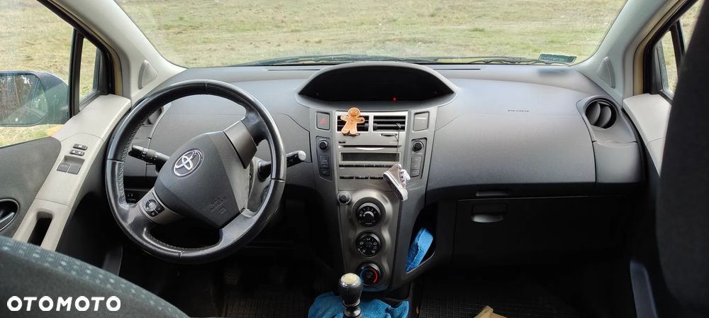 Toyota Yaris 1.33 Sol - 2