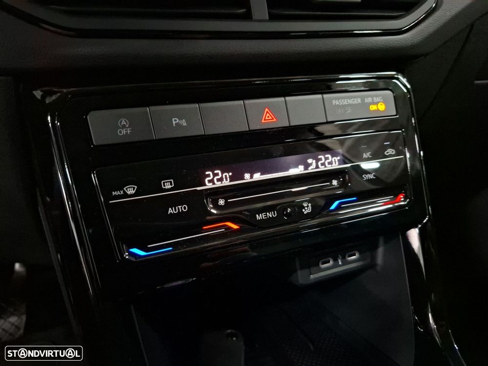 VW T-Cross 1.0 TSI Urban - 18