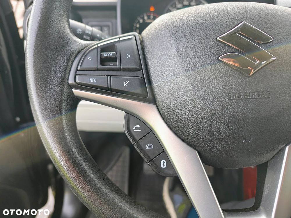 Suzuki Ignis - 11