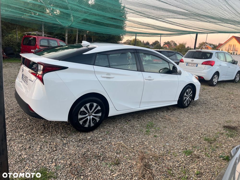 Toyota Prius 1.8 Hybrid Executive - 11