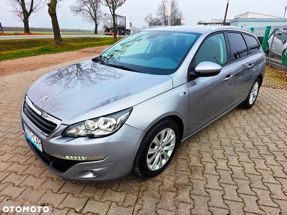 Peugeot 308 1.6 e-HDi Allure S&S - 19