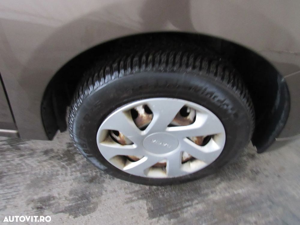 Dacia Logan 1.5 Blue dCi SL PLUS - 6