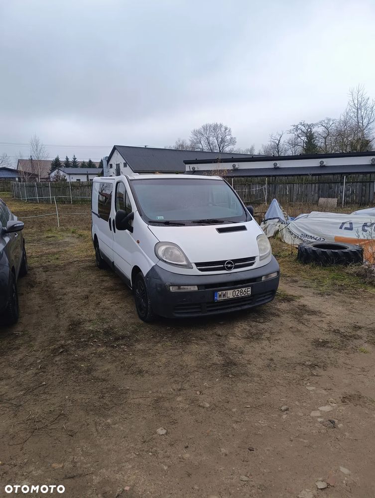 Opel Vivaro - 1