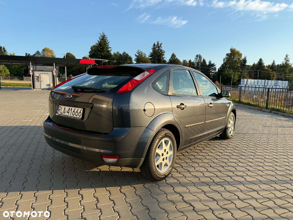 Ford Focus 1.6 Trend - 5