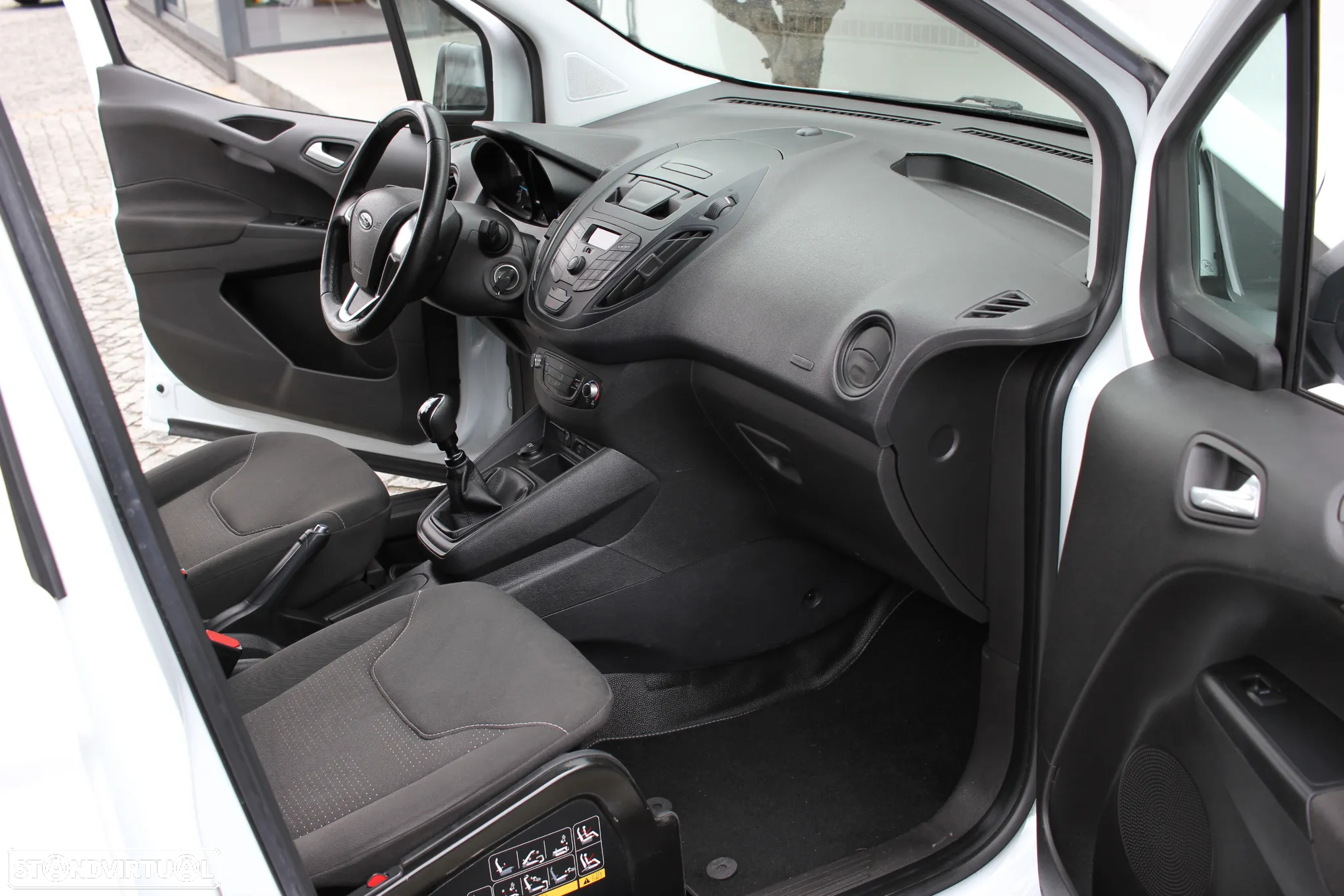 Ford TRANSIT COURIER - 20