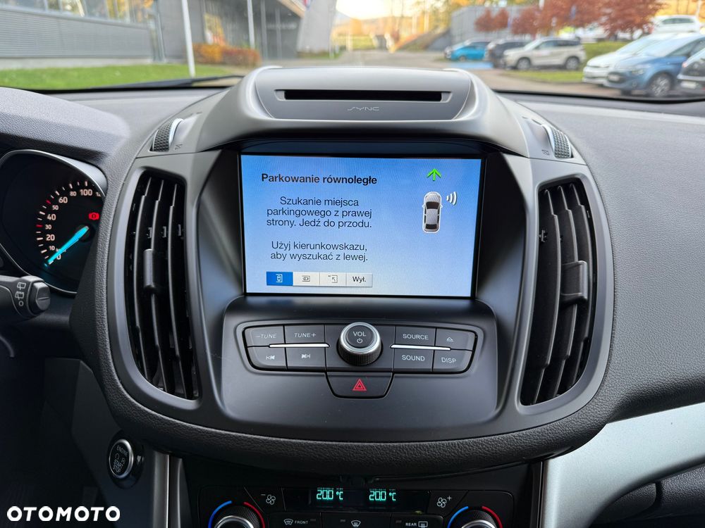 Ford Kuga 1.5 EcoBoost 2x4 Titanium - 19