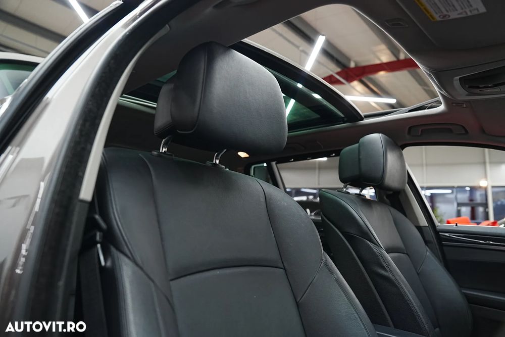 BMW Seria 5 525d Aut. Luxury Line - 11