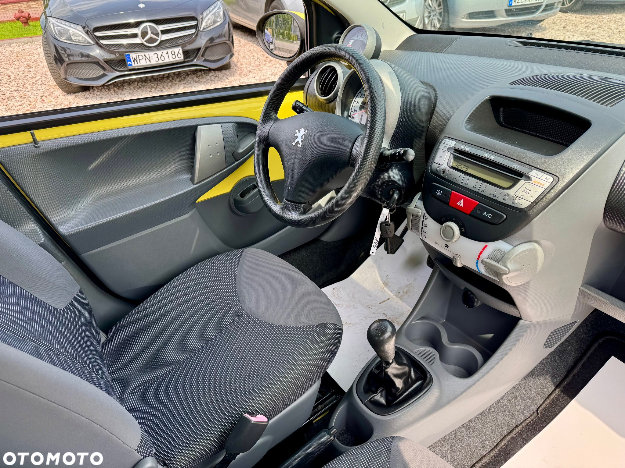 Peugeot 107 - 10