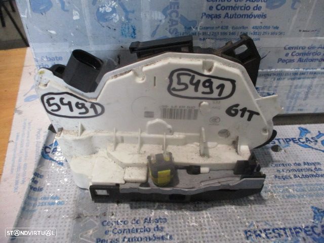 Fecho 6J0839016D SEAT IBIZA 2012 1.2TDI 75CV 5P BRANCO TD 6 PINOS - 1